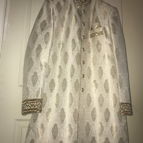 Indian Sherwani size 42 - Picture 2 of 4